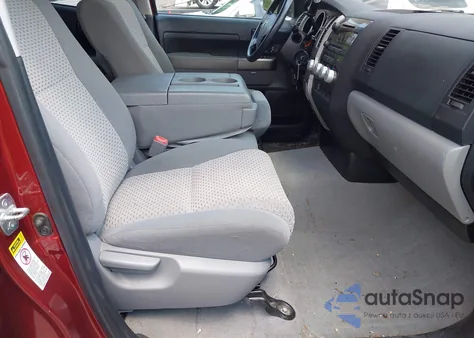 2010 Toyota Tundra Grade 4.6L V8 z USA, uszkodzony, nr VIN 5TFUM5F15AX003701